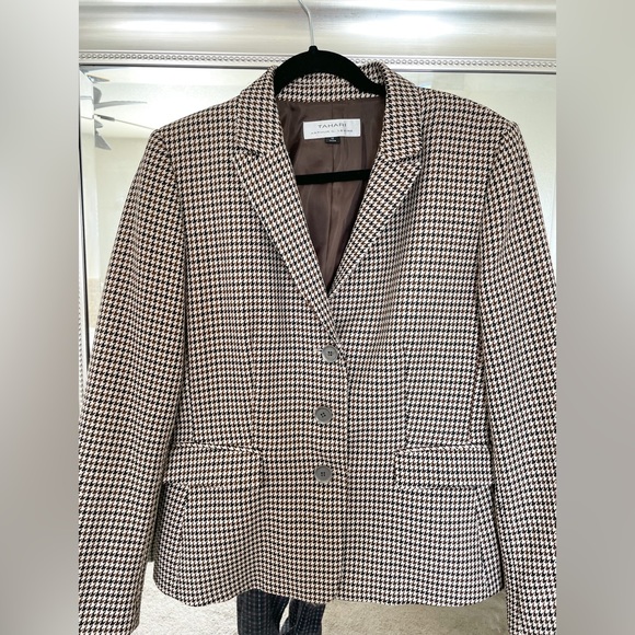 Tahari ASL Blazer - Picture 6 of 10
